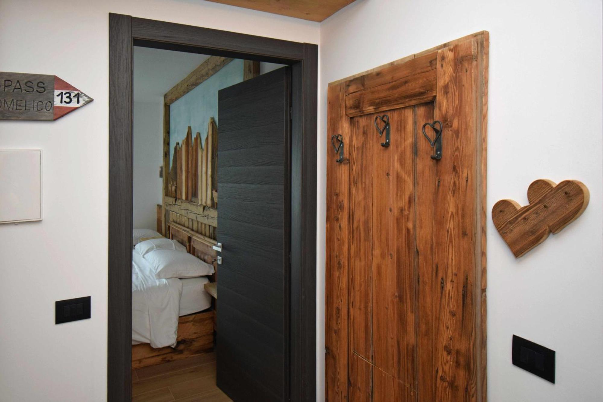 Apartment Legno Vecchiopadoladolomitirustic & Modern